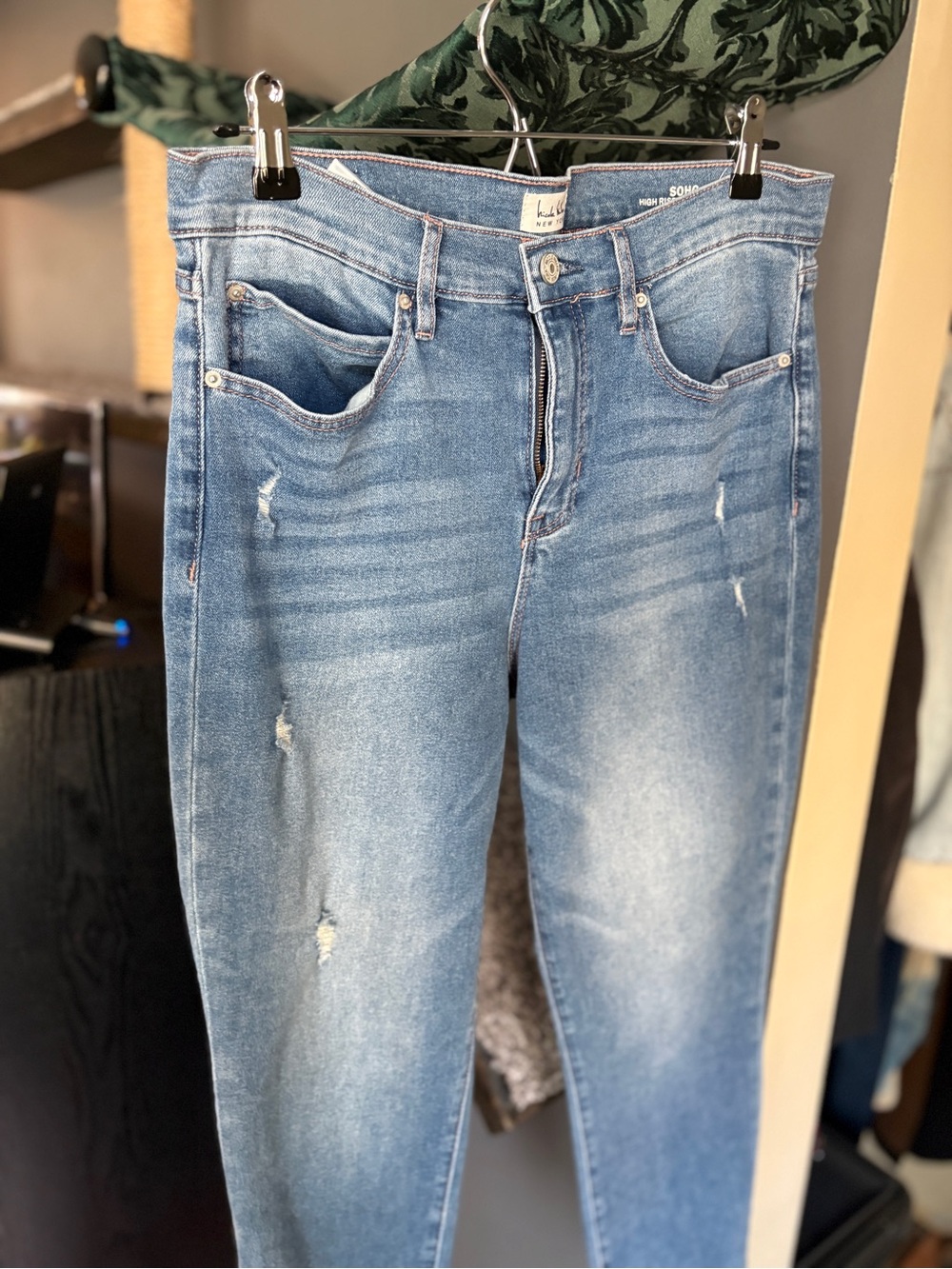 Nicole Miller High Rise Skinny Crop Jeans